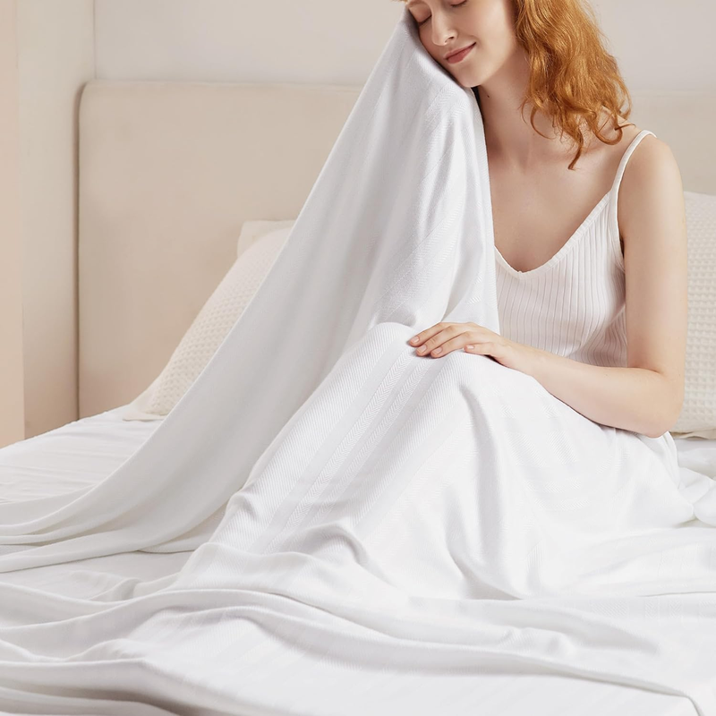 Lightweight Cooling Blanket, 100% Rayon Derived from Bamboo, Breathable