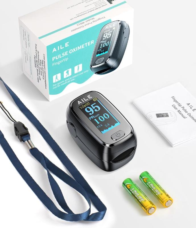 Blood Oxygen/Heart Rate Monitor - 4 Color Screen Display - Including 2AAA Batteries