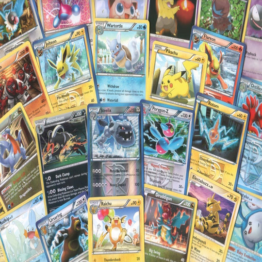 100 Assorted Trading Cards with 7 Bonus Free Holo Foils