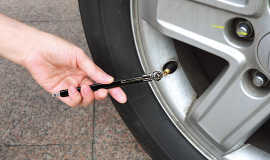 Compact Safety Kit with Escape Hammer & Emergency Signal Light