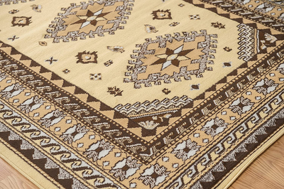 United Weavers of America Dallas Tres Rug, 2'3 x 8', Ivory