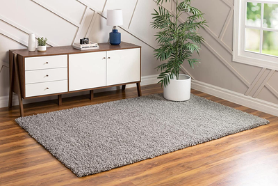 Unique Loom Solo Solid Shag Collection Area Modern Plush Rug Lush & Soft, 5' 0 x 8' 0, Grass Green