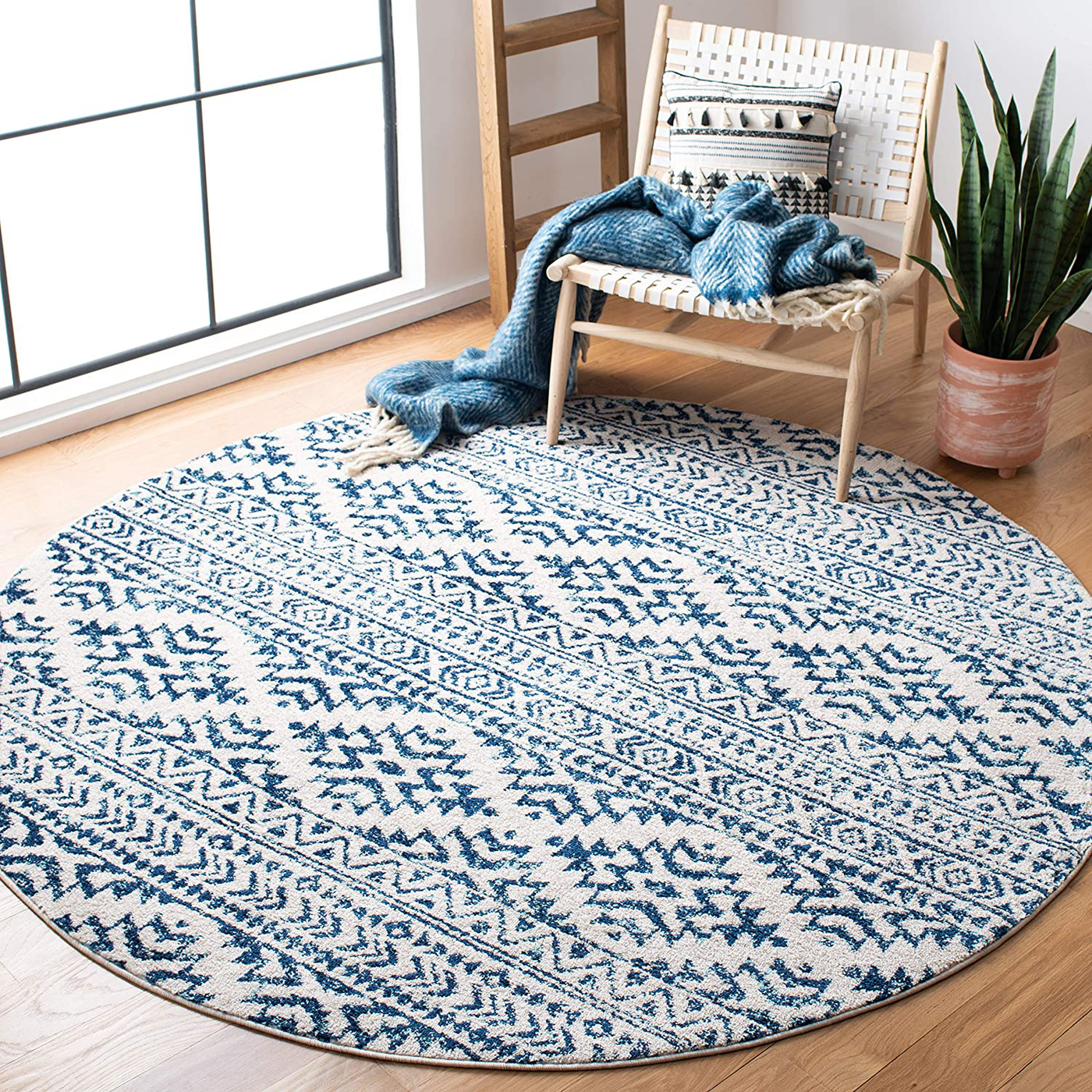 Safavieh Tulum Collection TUL272D Moroccan Boho Tribal Non-Shedding Stain Resistant Living Room Bedroom Area Rug, 6'7" x 6'7" Round, Ivory / Navy