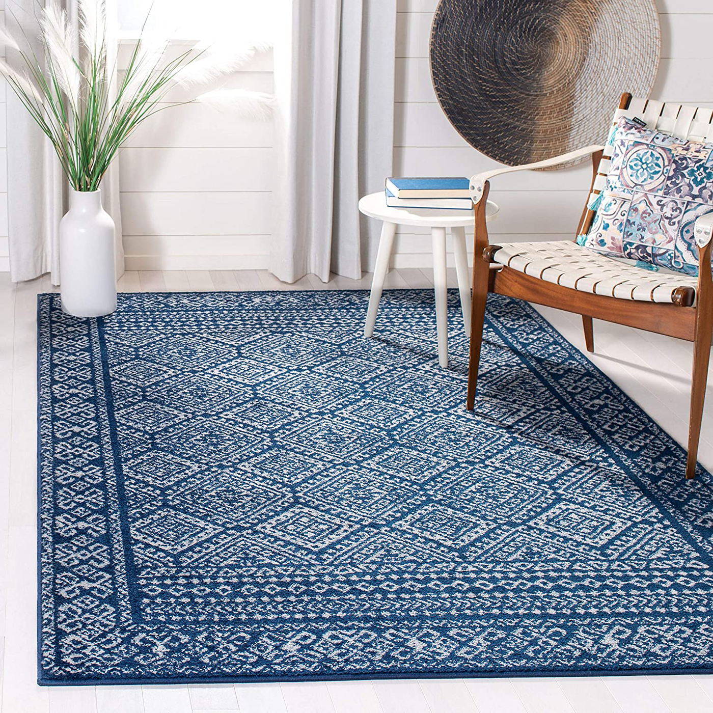 Safavieh Tulum Collection TUL264N Moroccan Boho Distressed Non-Shedding Living Room Bedroom Dining Home Office Area Rug, 5'3" x 7'6", Navy / Ivory