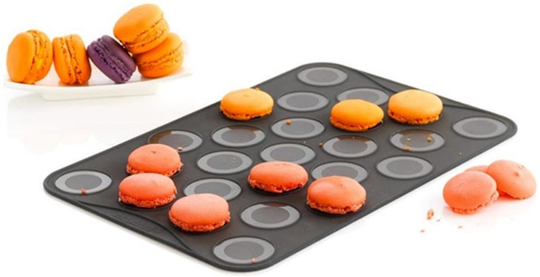 Mastrad - Macaron Baking Sheet - Set of 2 Silicone Cookie Sheet With 25 Small Ridges And Filling Marks - Dishwasher Safer and High Heat Resistant