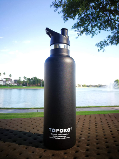 TOPOKO 25 OZ Hydro Double Wall Flask Stainless Steel Water Bottle, Bite Valve Top, Vacuum Insulated, Sweat Proof, Leak Proof Sports Thermos. Standard Mouth 25oz, BPA-Free, Keep Cold 24 Hours (Black)