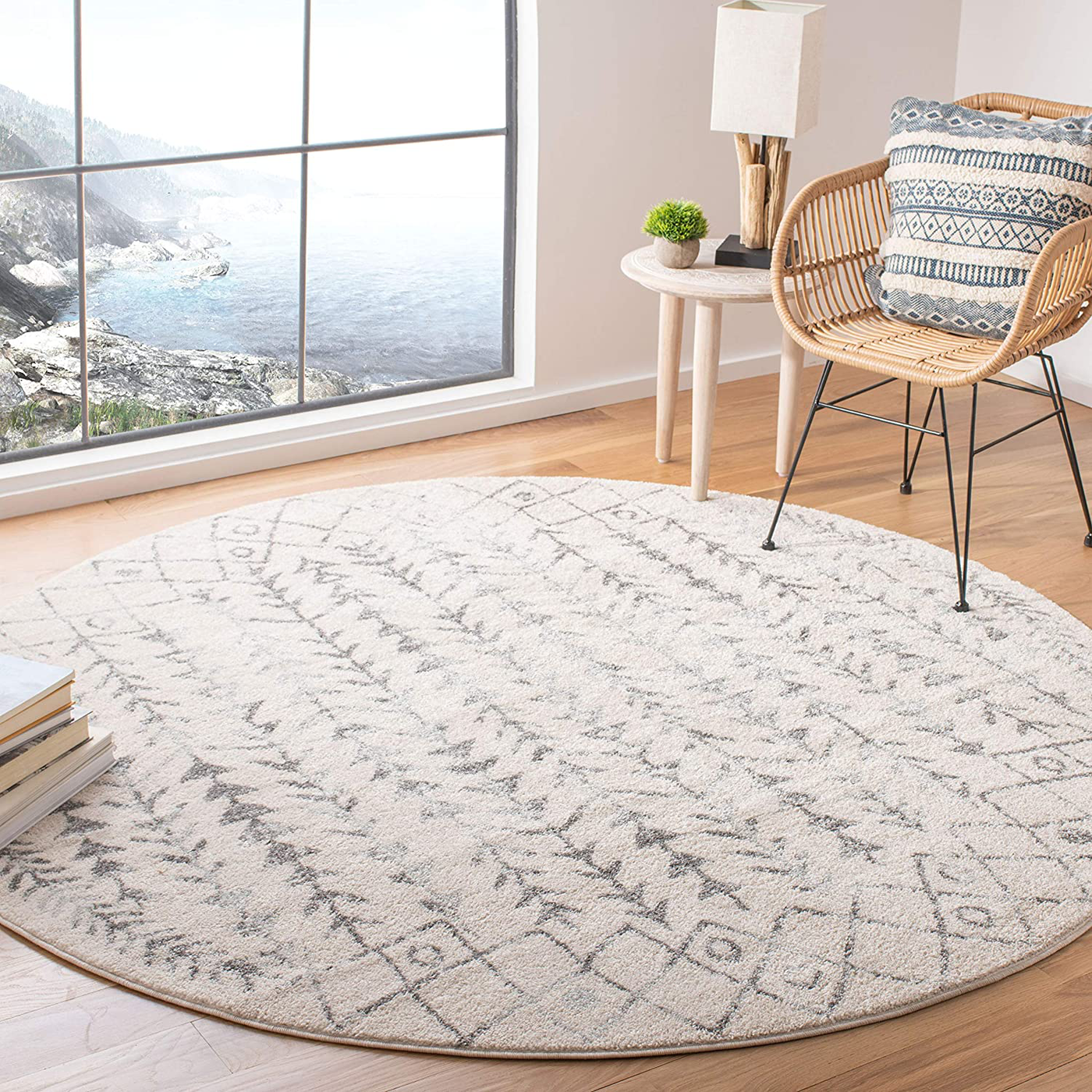 Safavieh Tulum Collection TUL267A Moroccan Boho Distressed Non-Shedding Dining Room Entryway Foyer Living Room Bedroom Area Rug, 5' x 5' Round, Ivory / Grey