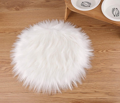 erduoduo 2 Pack （12inch-Diameter） Mini Sheepskin Cushion Faux Fur Cover Round Area Rugs for Office Bedroom Living Room,Fit for Photographing Background of Jewellery