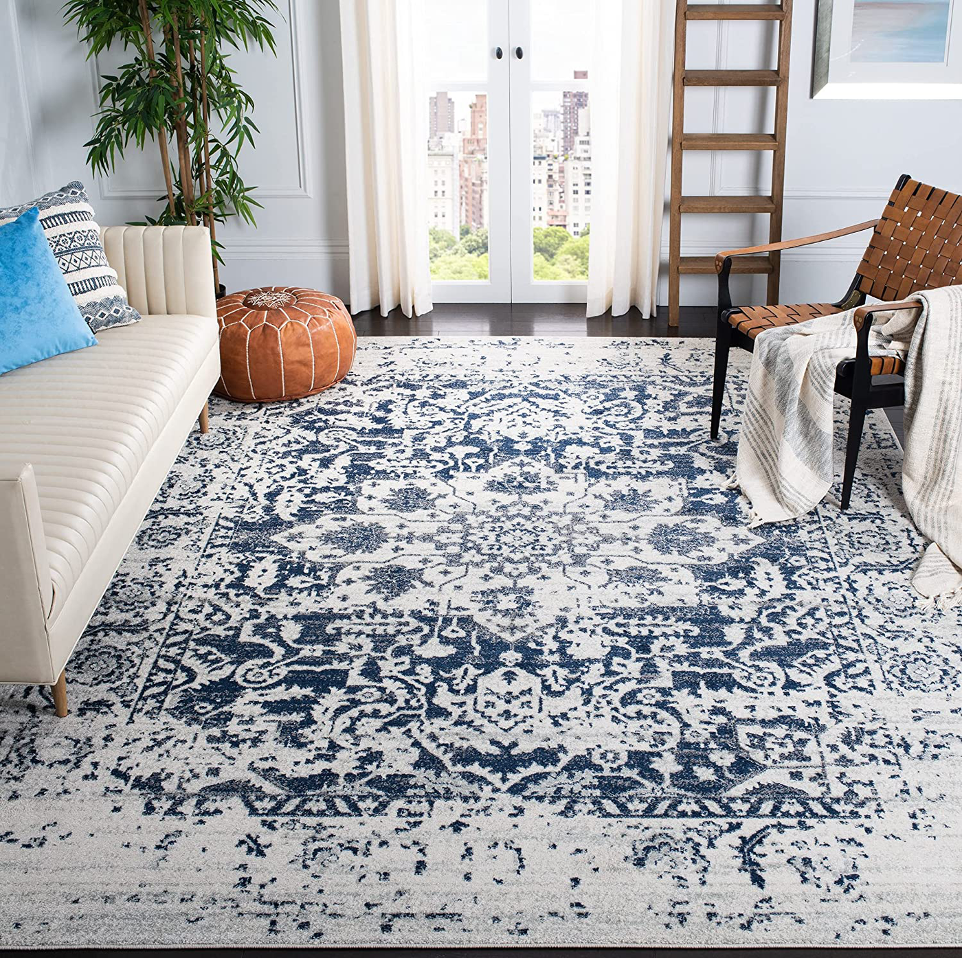 Safavieh Madison Collection MAD603D Oriental Snowflake Medallion Distressed Non-Shedding Living Room Bedroom Accent Area Rug, 4' x 6', Cream / Navy