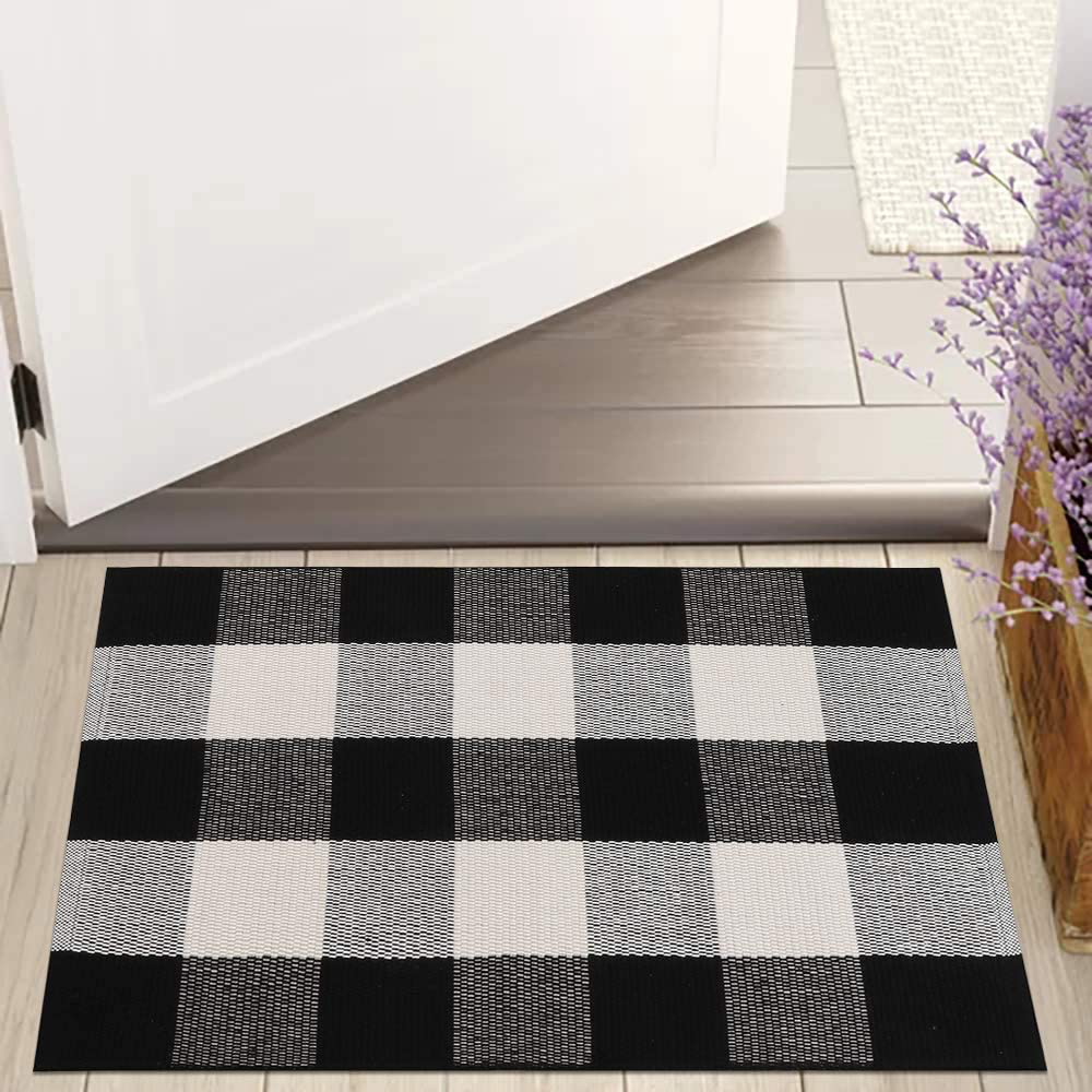 Buffalo Check Area Rug,Hauswahl Cotton Plaid Rug Black/White Hand-Woven Buffalo Checkered Floor Mats Washable Carpet for Porch Doormat Kitchen Rugs (2'x6', Black/White)