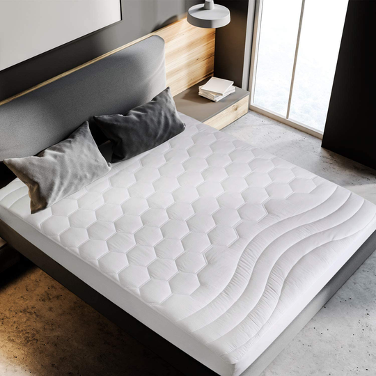 Bedsure King Size Mattress Pad Deep Pocket - Quilted Mattress Cover for King Bed PillowTop Mattress Protector, Fitted Sheet Mattress Cover, 78x80 inches, White
