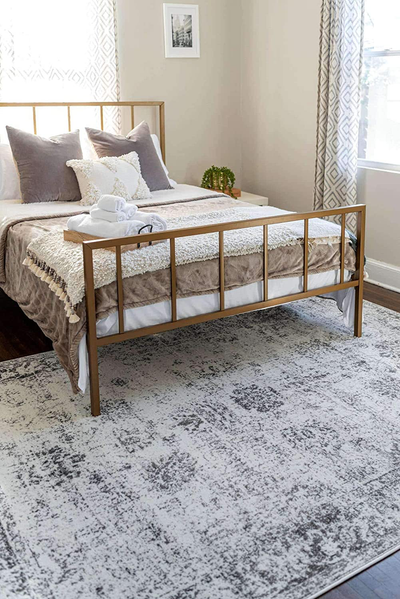 Unique Loom Sofia Collection Area Traditional Vintage Rug, French Inspired Perfect for All Home Décor, 4' 0 x 6' 0 Rectangular, Turquoise/Ivory