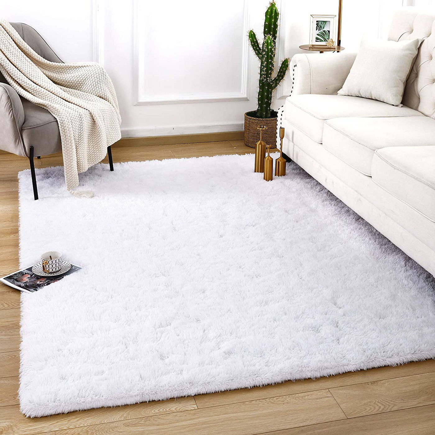 Quenlife Soft Bedroom Rug, Plush Shaggy Carpet Rug for Living Room, Fluffy Area Rug for Kids Grils Room Nursery Home Decor Fuzzy Rugs with Anti-Slip Bottom, 3 x 5ft, White