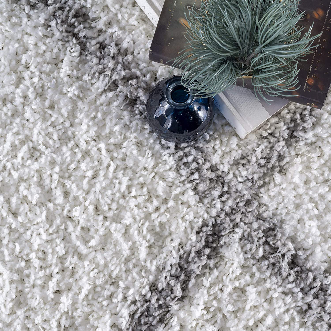 nuLOOM Tess Cozy Soft & Plush Modern Area Rug, 4' x 6', White