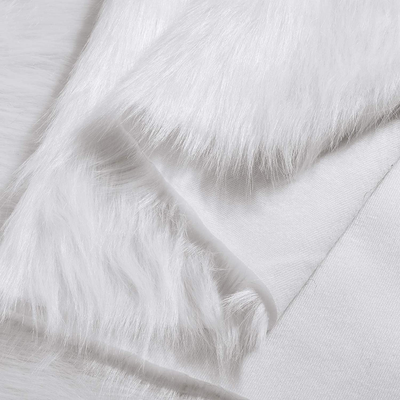 2 Pieces Faux Fur Fluffy Artificial Fur Area Rug Square Shaggy Faux Fabric Fur Furry Artificial Fur Bedroom Carpet for Chair Sofa Carpets Living Room Bedroom Floor Decor Crafts (White, 20 x 20 Inches)