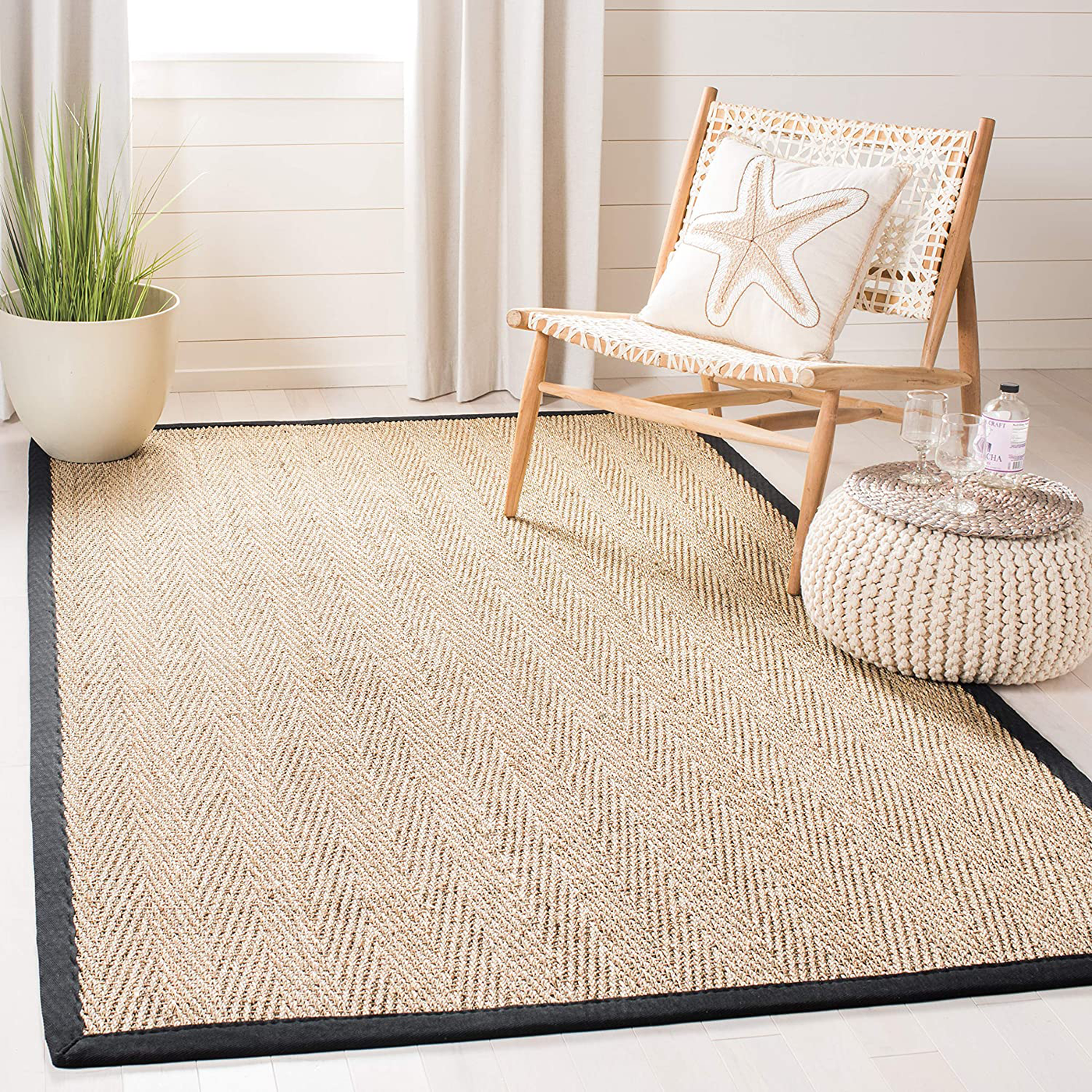 Safavieh Natural Fiber Collection NF115C Border Herringbone Seagrass Accent Rug, 2'6" x 4', Black