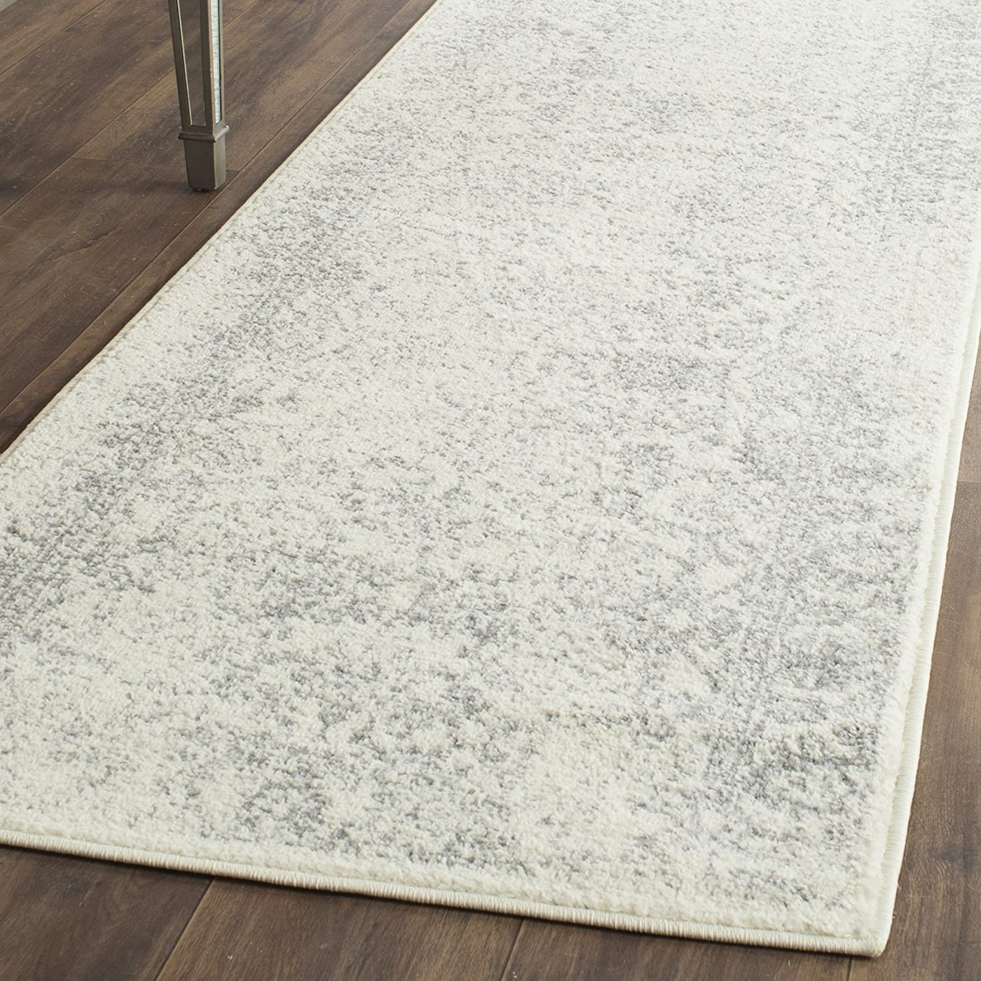Safavieh Adirondack Collection ADR109C Oriental Distressed Non-Shedding Stain Resistant Living Room Bedroom Runner, 2'6" x 18' , Ivory / Silver