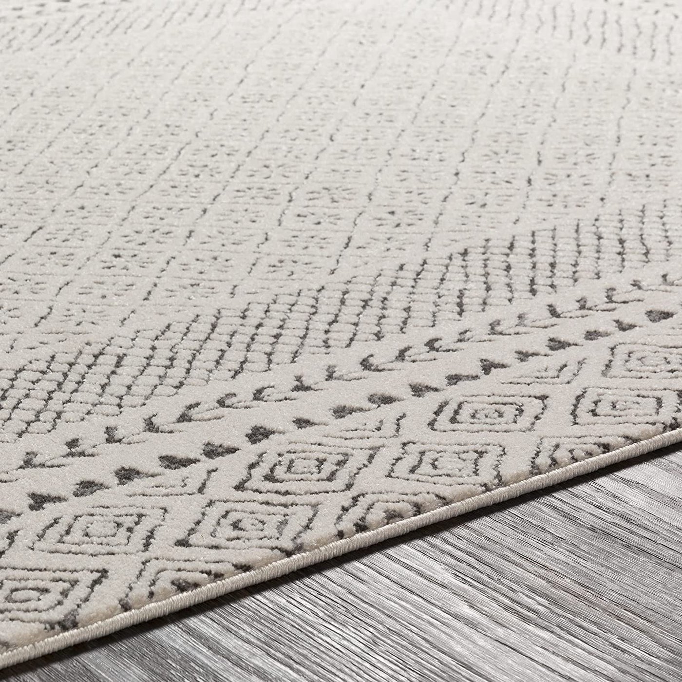 Artistic Weavers Melodie Beige Area Rug, 2'7" x 7'3"