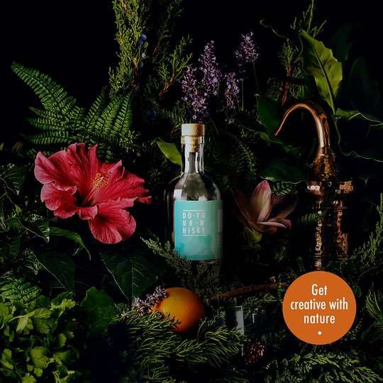 DO YOUR WHISKY Infusion | DIY Kit for Homemade Whisky Flavor | Original Gift Set | 12 Woodchip Blends & Botanicals in Glass Tubes | 6 Whiskey Stones | DO YOUR GIN as Seen in GQ, Vogue | Gifts for Men