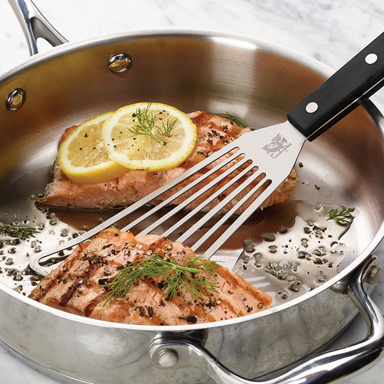 Sabatier, Black Flex Turner, Triple Rivet Stainless Steel Angled Fish