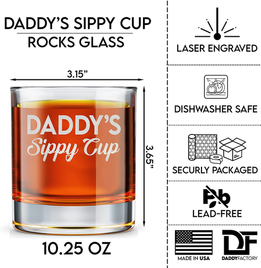 DADDY FACTORY Daddy's Sippy Cup Whiskey Glass - Funny New Dad Gifts - 10.25 oz Engraved Old Fashioned Bourbon Rocks Glass for Expecting Father, Dad Birthday Gift