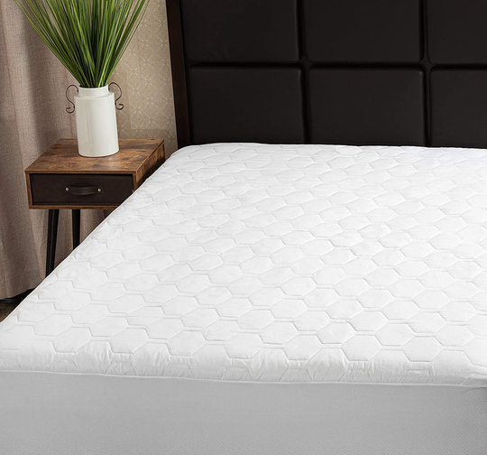 The Grand Full Mattress Pad Cover Fitted | Deep Pockets Mattress Protection | Only Quality Fabrics Used & Breathable | Full Size (54x75 Stretches to 16 Inches)