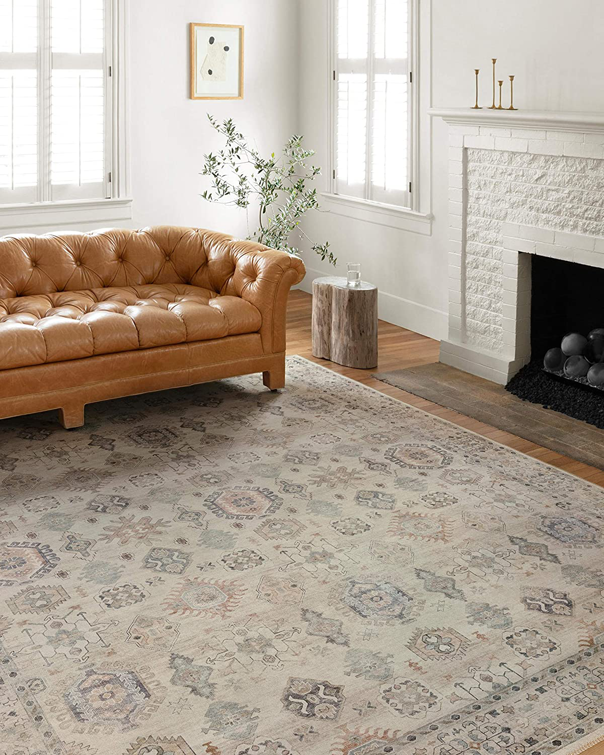 Loloi II Hathaway Collection HTH-04 Beige / Multi, Traditional Accent Rug, 3'-6" x 5'-6"