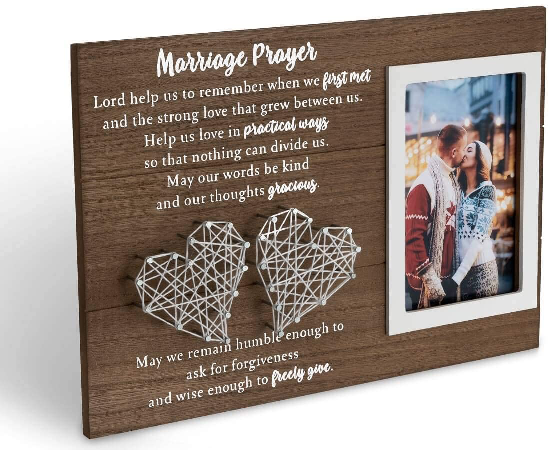 12.5×8.5 Marriage Prayer Wedding Gifts for Couples Anniversary, Rustic Wood Plaque Christian Engagement Gifts for Bridal Her Wife, Home Bedroom Decor with Handmade String Heart & Picture Frame