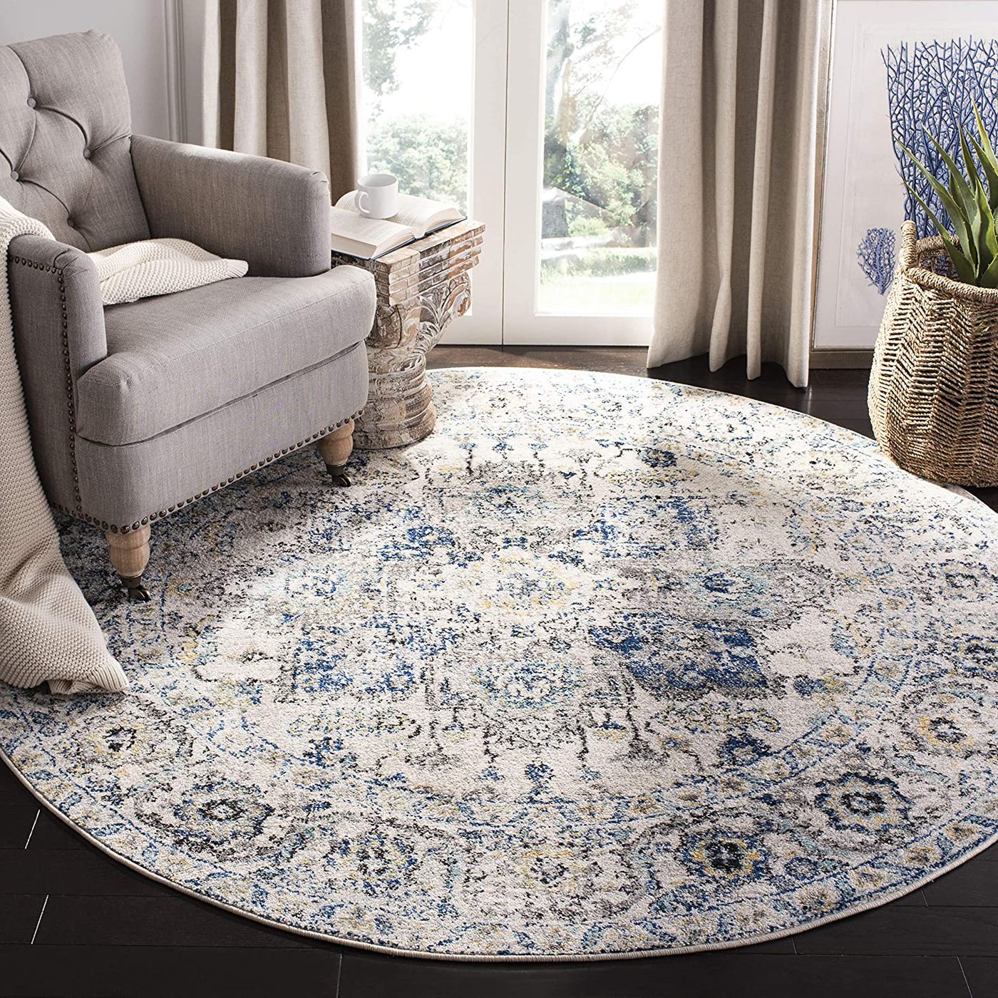 Safavieh Madison Collection MAD603F Oriental Snowflake Medallion Distressed Non-Shedding Dining Room Entryway Foyer Living Room Bedroom Area Rug, 5'3" x 5'3" Round, Grey / Ivory