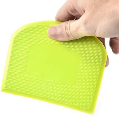 lasenersm 2 Pieces Dough Scraper Bowl Scraper Food-safe Plastic Dough Cutter Flexible Plastic Scraper Bench Scraper Multipurpose Food Scrappers for Bread Dough Cake Fondant Icing, White, Green