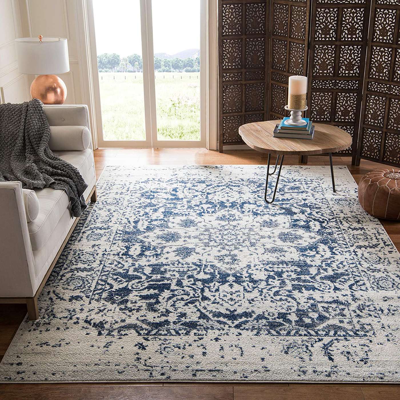 Safavieh Madison Collection MAD603D Oriental Snowflake Medallion Distressed Non-Shedding Stain Resistant Living Room Bedroom Area Rug, 4' x 4' Square, Cream / Navy
