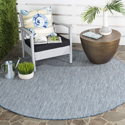 Safavieh Courtyard Collection CY8022 Indoor/ Outdoor Non-Shedding Stain Resistant Patio Backyard Area Rug, 4' x 4' Round, Navy / Grey