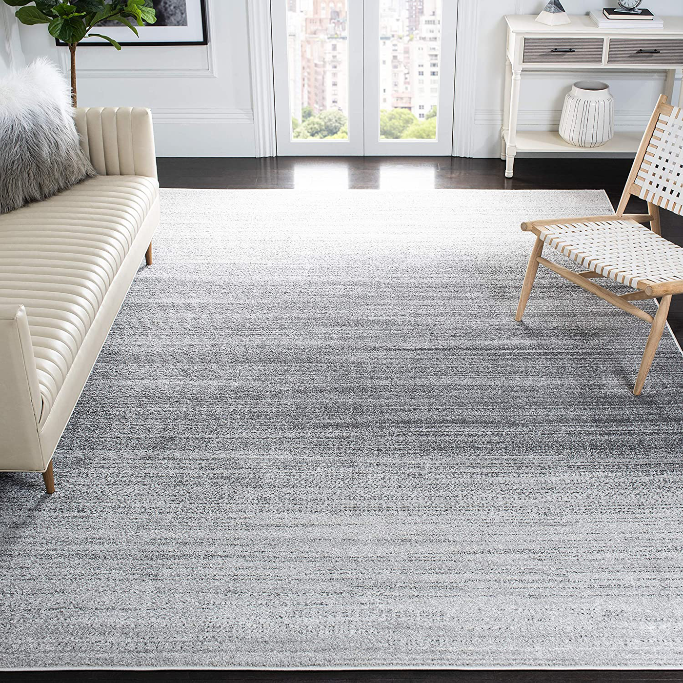 Safavieh Adirondack Collection ADR142F Modern Ombre Area Rug, 6' x 6' Square, Grey / Ivory