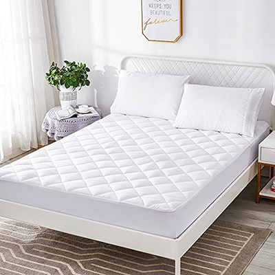 Uraclaire Mattress Topper Cover with 8-21'' Deep Pocket,Cooling Mattress Pad ,Ultra Soft Quilted Fitted Breathable Fluffy Microfiber Mattress Protector(Queen)