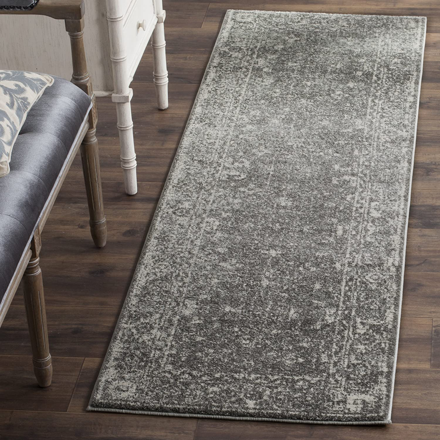 Safavieh Evoke Collection EVK270S Shabby Chic Distressed Non-Shedding Stain Resistant Living Room Bedroom Accent Rug, 2'2" x 4', Grey / Ivory