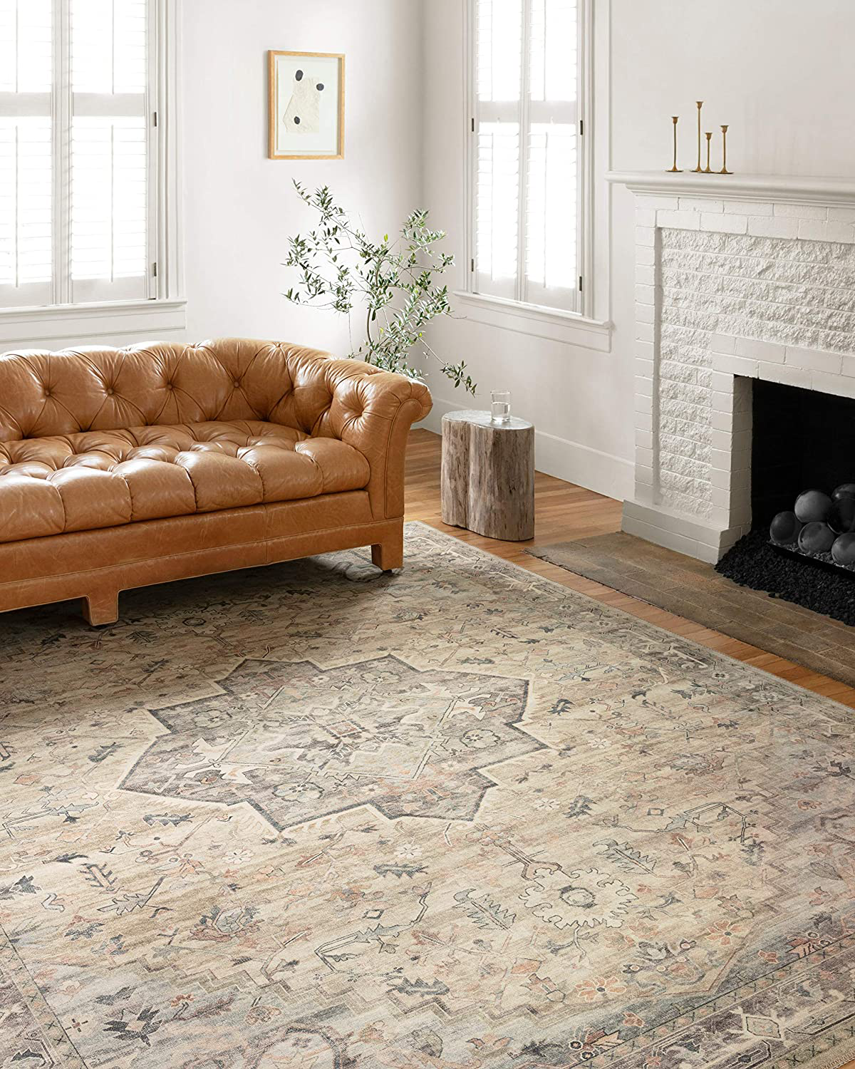 Loloi II Hathaway Collection HTH-04 Beige / Multi, Traditional Accent Rug, 3'-6" x 5'-6"