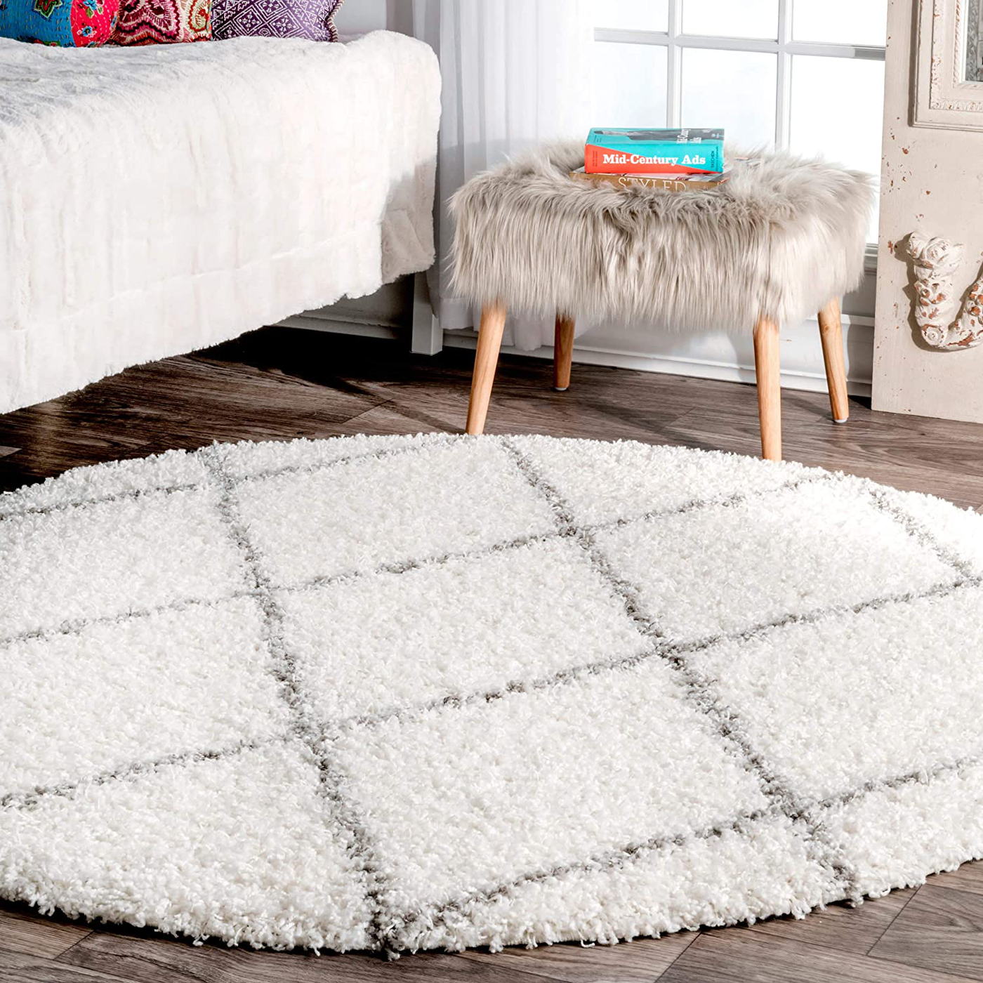 nuLOOM Tess Cozy Soft & Plush Modern Area Rug, 4' Round, White