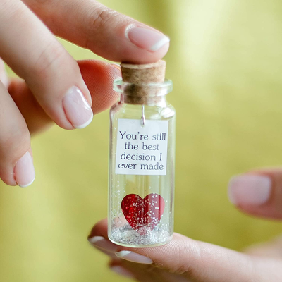 Heart and Message in a Bottle Love Present, Romantic Decoration for Boyfriend or Girlfriend, Anniversary Wish Jar with Card (Red Heart in a Bottle, You're Still the Best Decision I Ever Made)