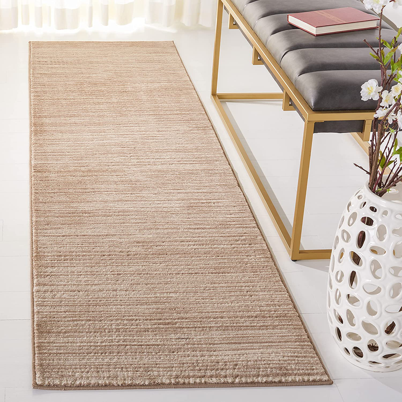 Safavieh Vision Collection VSN606C Modern Ombre Tonal Chic Non-Shedding Stain Resistant Living Room Bedroom Runner, 2'2" x 8' , Light Brown