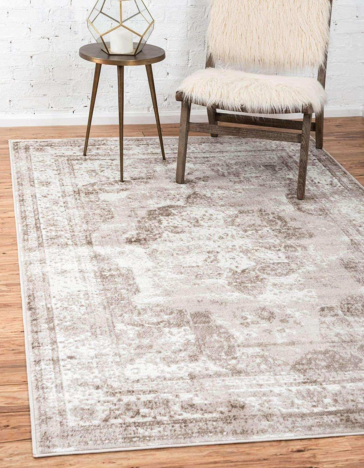 Unique Loom Sofia Collection Area Traditional Vintage Rug, French Inspired Perfect for All Home Décor, 4' 0 x 6' 0 Rectangular, Light Brown/Tan