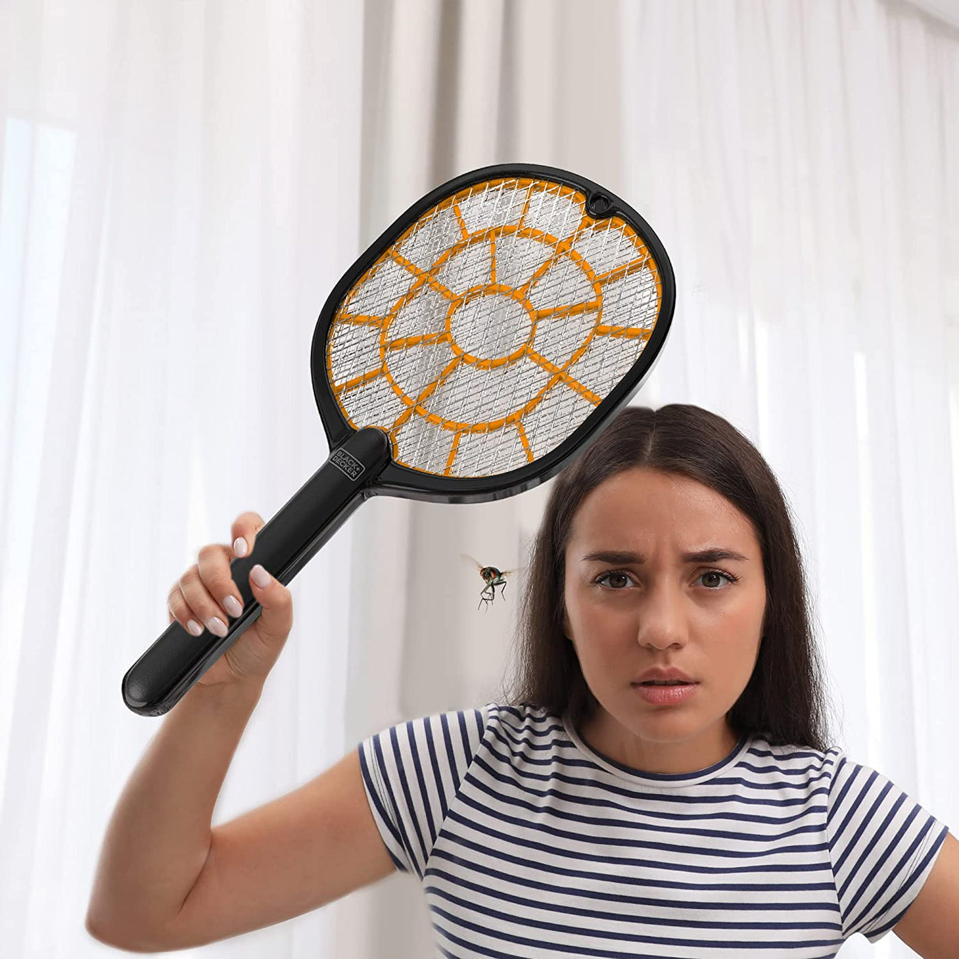 BLACK+DECKER Bug Zapper Racket – Electric Fly Swatter for Gnats, Mosquitoes, & More – Harmless-to-Humans Outdoor Bug Zapper Battery Operated – Handheld Electric Fly Swatter – Bug Zapper Indoor Racket