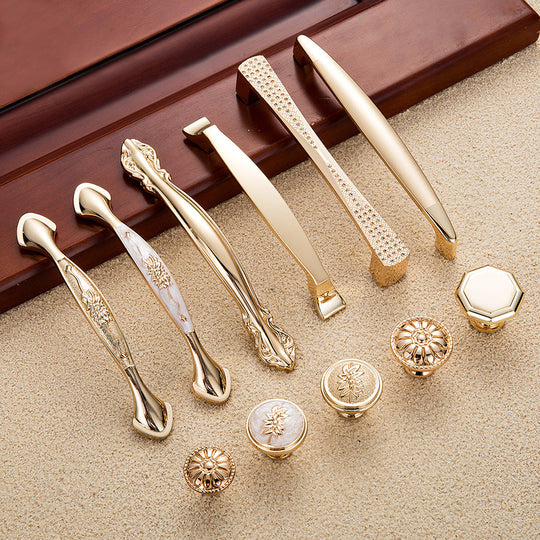Gold Wardrobe / Dresser Door Handles & Knobs