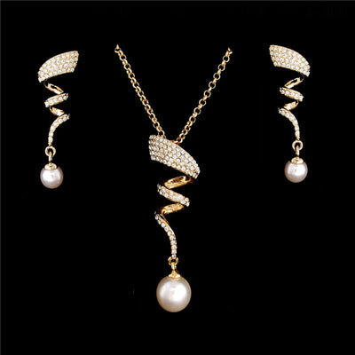 Vintage Pearl necklace Gold jewelry set